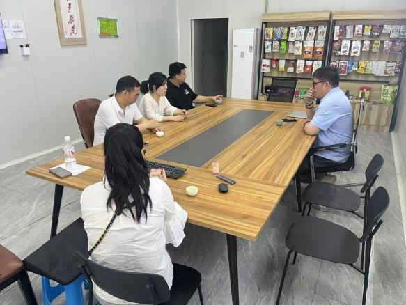 區農業(yè)局范科長(cháng)帶隊至菲特公司對申報的“農業(yè)產(chǎn)業(yè)化市級龍頭企業(yè)”稱(chēng)號進(jìn)行現場(chǎng)審核